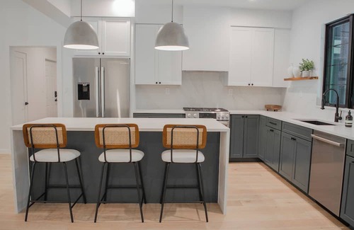 Marlboro Casa | The Noir House: modern new construction in the heart of Hudson Valley