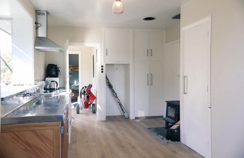 Methven Casa | Green Keeper’s Bach Methven Golf Course