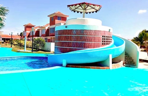 Tucacas Casa | TOWNHOUSE VIP VACACIONAL DE PLAYA. TC-5