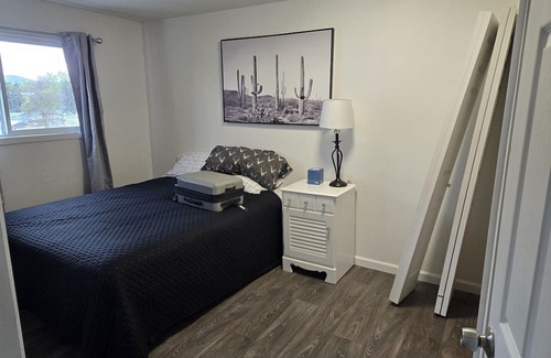 Spokane Valley Casa | Fully furnished 4bed 2bath Townhome in convenient location of Spokane Valley.