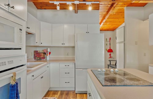 Crosslake Casa | Birch Narrows Nook on Daggett