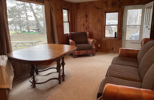 Garrison Cabina | 3 Lakeside cabins with a cozy atmosphere, perfect for pets!