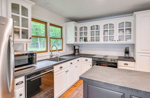 Merrillan Casa | Wisconsin Home w/Dock on Lake Arbutus!