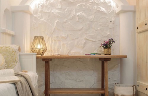 Vivlos Casa | Art Rustic Countryside Home