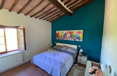 Chiusdino Apartamento | Tuscan Countryside Farm Charm by Sea N' Rent