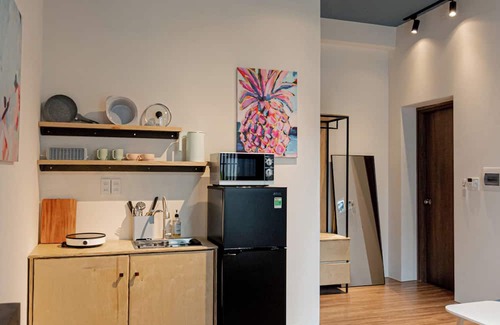 Phu Nhuan Apartamento | Tranquil "Amable Home" 7 minutes to Airport & Center / Free Laundry, Fast Wifi