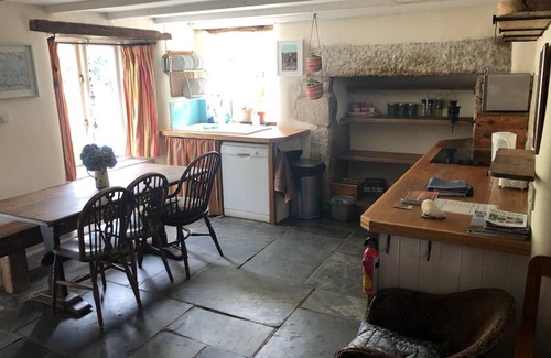 Warleggan Casa | Character farmhouse in the middle of Bodmin Moor with games room & pet friendly.