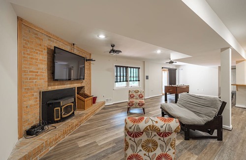 Fort Washington Casa | Gorgeous LUX 4 Bedrooms with 6 Beds Home RARE