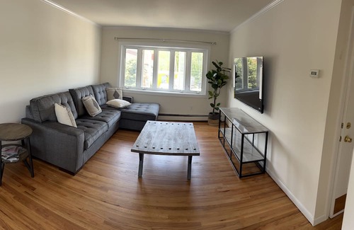 Lyndhurst Apartamento | Stylish & Comfortable Apartment for Groups Near NYC