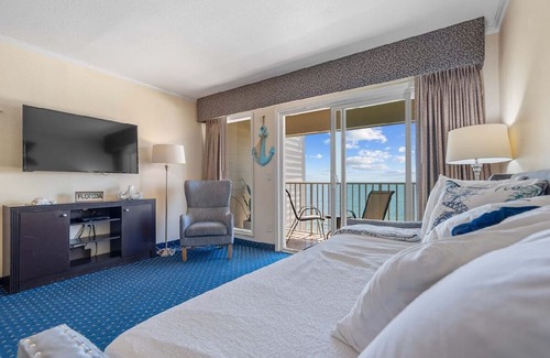 Tampa Complejo | Ocean front suite with views for days