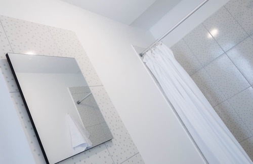 Ica Apartamento | Moderna Suite Wifi + Cochera San Isidro #1
