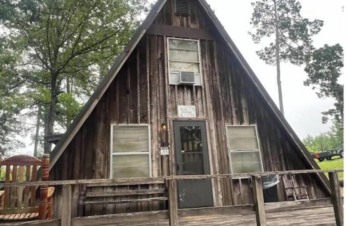 Negreet Cabina | Coach's A-Frame Cabin