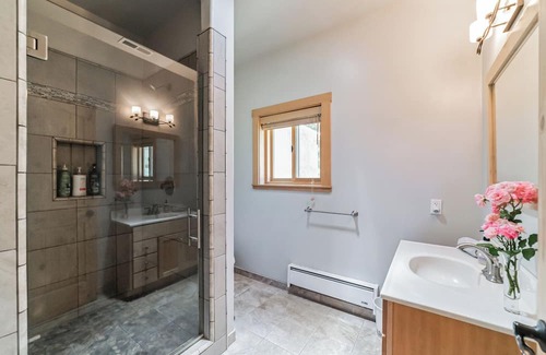 Freestone Casa | Compass Rose Reserve