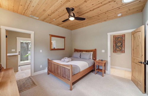 Freestone Casa | Compass Rose Reserve
