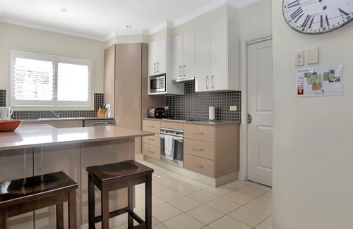 Hawks Nest Casa | Bennett’s Beach Townhouse