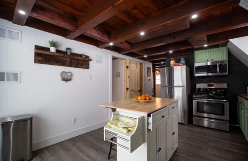 East Stroudsburg Casa | The Cottontail Cabin