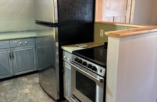 West Bend Casa | 2 Bedroom, 1 bath-Upper