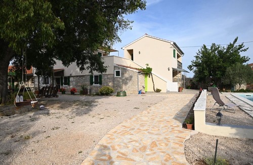 Pirovac Apartamento | Apartment B&B Linda - with pool: R3(4) - Pirovac, Riviera Sibenik, Croatia