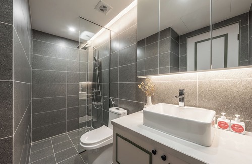 Old Quarter Apartamento | FULL HOUSE Villa with BIG JACUZZI