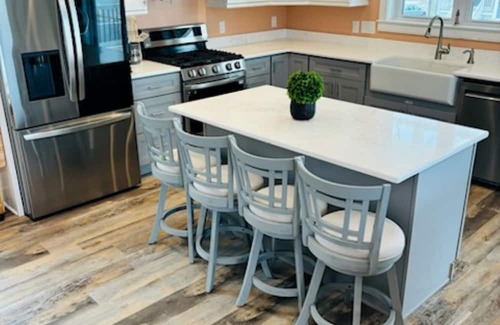 North Wildwood Apartamento | EXPANSIVE DECKS AND BREATHTAKING BAY VIEWS!! 3bed/1.5bath