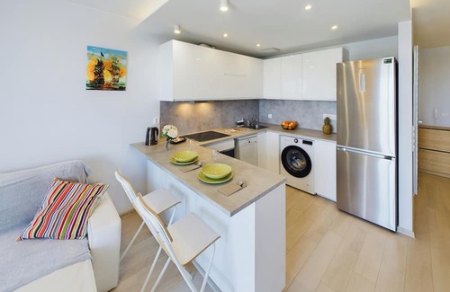 Pogorze Apartamento | Apartment With Parking Gdynia by Renters