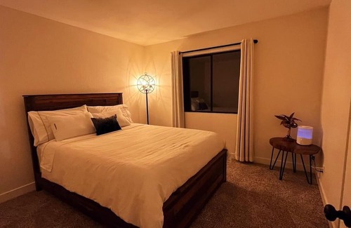 Summerlin South Casa | Quiet & Cozy home just minutes from the Las Vegas strip! Pet-Friendly