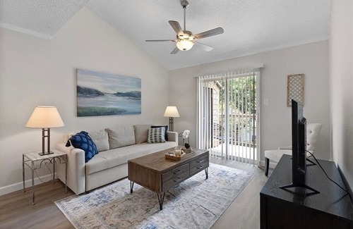 Westchase Apartamento | Westpark Area Getaway