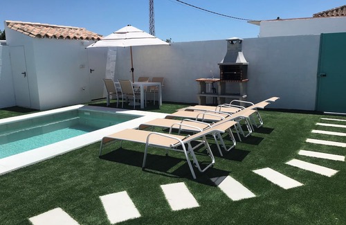 Los Franceses-la Vega Chalet De Esquí | Casa en un Entorno Rural, Piscina ,barbacoa ,wifi ,aire Acondicionado y Parking