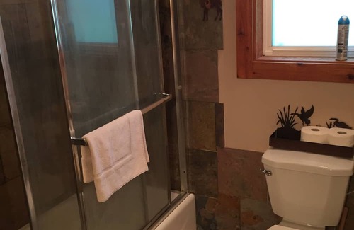 Kalispell Cabaña | Welcome to Creston Country Cottage, your gateway to an enchanting retreat!