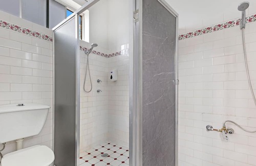 Leichhardt Apartamento | MetaWise Sydney inner City Twin Bed Share Room