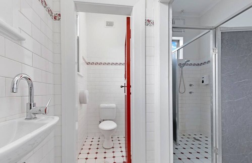 Leichhardt Apartamento | MetaWise Sydney inner City Twin Bed Share Room