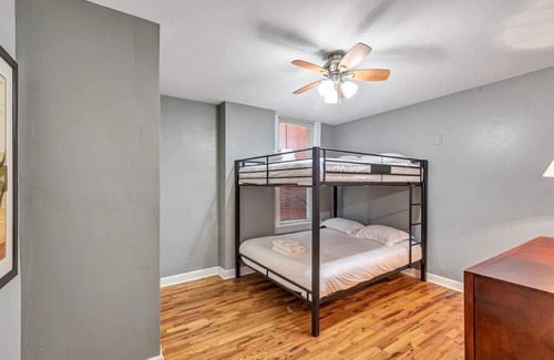 Southwest Garden Casa | Historic First Floor Tower Grove Unit with 4 queen beds STL 1W