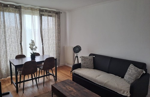 Thiais Apartamento | Un Appartement 7 Personnes Agréables et Tranquille, Bien Desservis