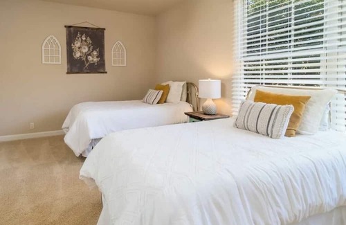 Hot Springs Village Casa | One Level, Spacious Townhome On Beautiful Golf Course.