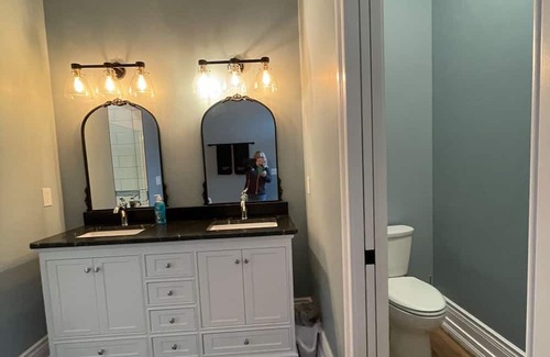 Grand River Casa | Thistle Marina beautiful remodeled historical building in Grand River, OH