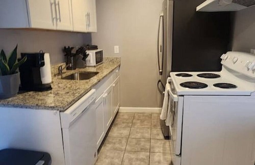 Fort Worth Apartamento | Cityscape Charm Apt 2BR FREE Prkng 5MinDwnTwnFtW
