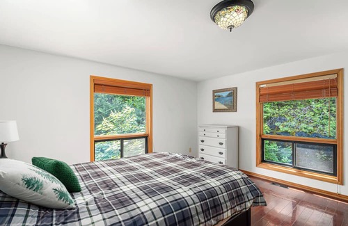 Minden Cabaña | Tall Timbers Beach Front Cottage