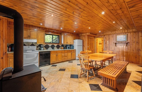 Minden Cabaña | Tall Timbers Beach Front Cottage