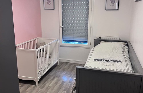 Vaux-le-Penil Apartamento | Bel Appartement Dans une Résidence Récente et Sécurisée