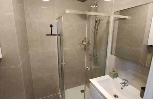 Saint-Josse-ten-Noode Apartamento | Homerez - Nice studio for 2 ppl. at Saint-Josse-ten-Noode