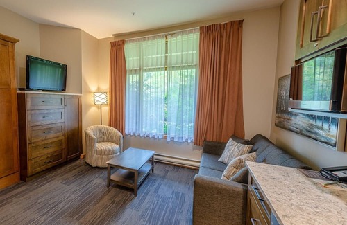 Sun Peaks Casa | Cahilty #123 Home
