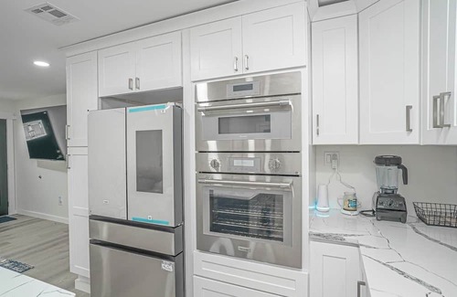 Somers Point Casa | Luxury home minutes from Ocean City, Margate, Cape May and Atlantic City.