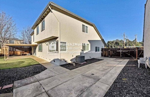Crossgate Casa | High Speed Wifi & AC & SelfCkin & Kbed & Fully Furnished #41318
