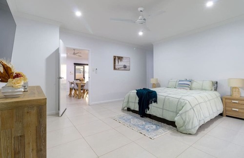 Zuccoli Casa | Super Sized Modern Family Home | Plunge Pool