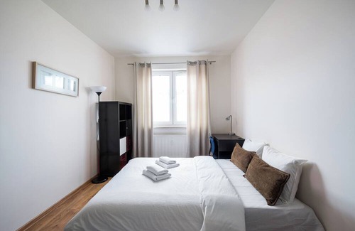 Warsaw Apartamento | Coopera Standard Apartment