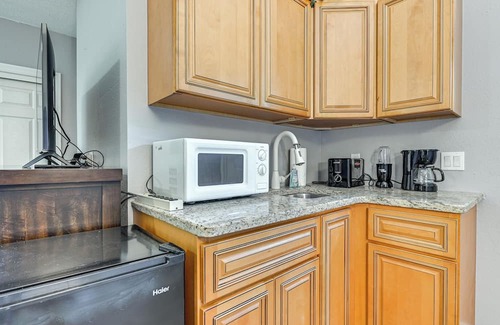 Keystone Apartamento | Cozy Odessa Studio Rental, 9 Mi to Beach Park!
