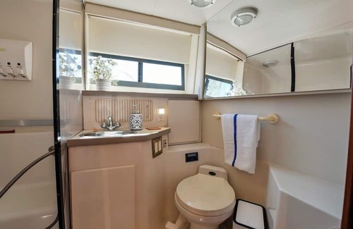 Manteo Alquiler De Eote | Slipped Inn -Yacht/Pool/Gym/ Bar/Prime Location