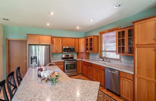 Ashland Casa | The Hux- Make Memories in Ashland
