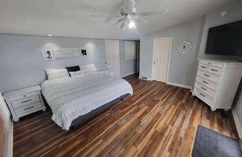Nashport Casa | Lakefront house with one of the best views on Buckeye Lake. Dock Included.