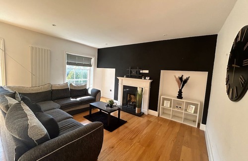 Grimsby Apartamento | NEW! 2 Bedroom Central Grimsby, Flat 1